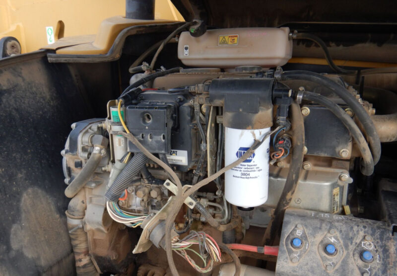2005 Caterpillar TH460B - Image 11