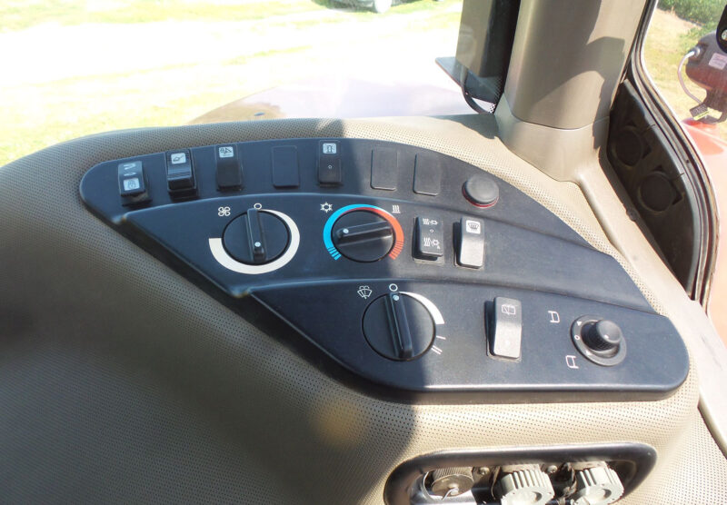 2013 Case IH Magnum 210 - Image 28