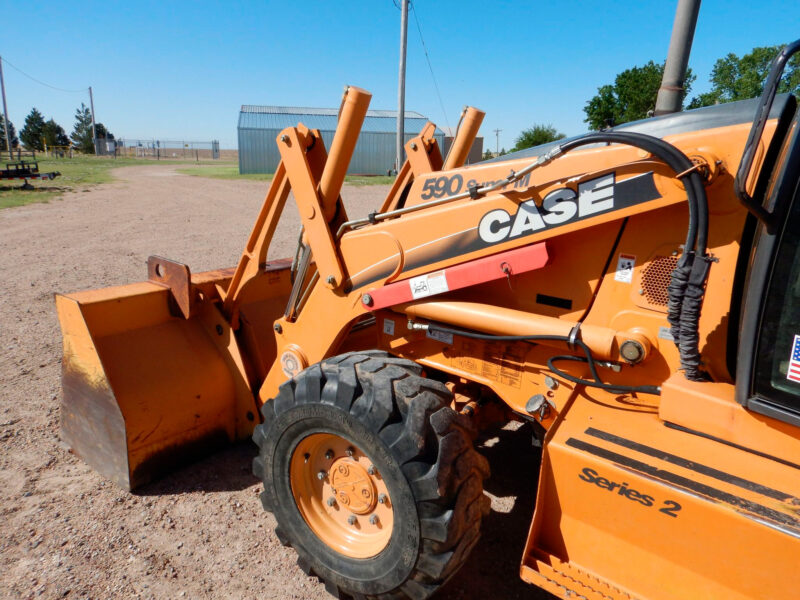 2005 Case 590 Super M - Image 7