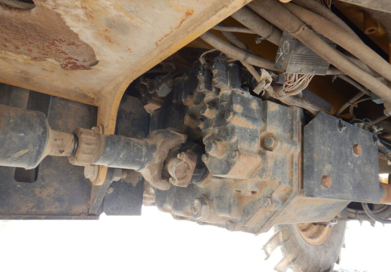 2005 Caterpillar TH460B - Image 9